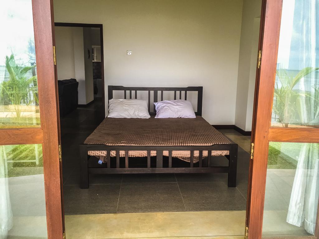 Negombo Holiday Home Bagian luar foto
