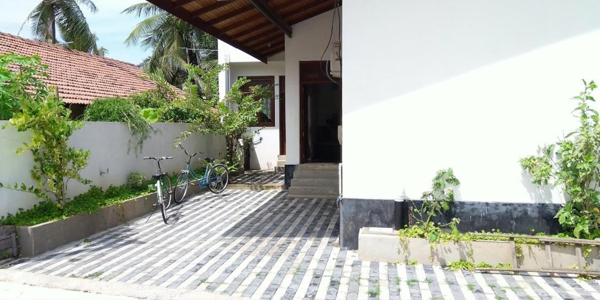 Negombo Holiday Home Bagian luar foto