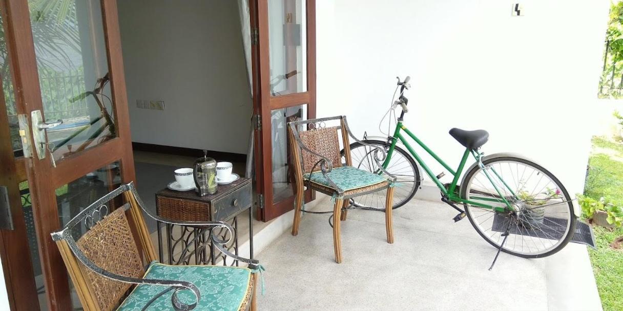 Negombo Holiday Home Bagian luar foto