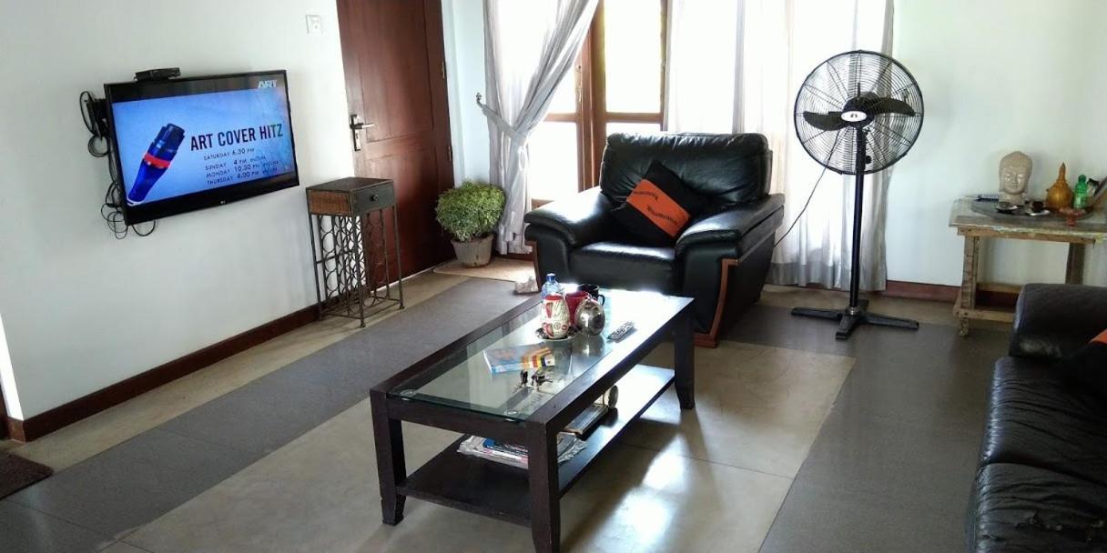 Negombo Holiday Home Bagian luar foto