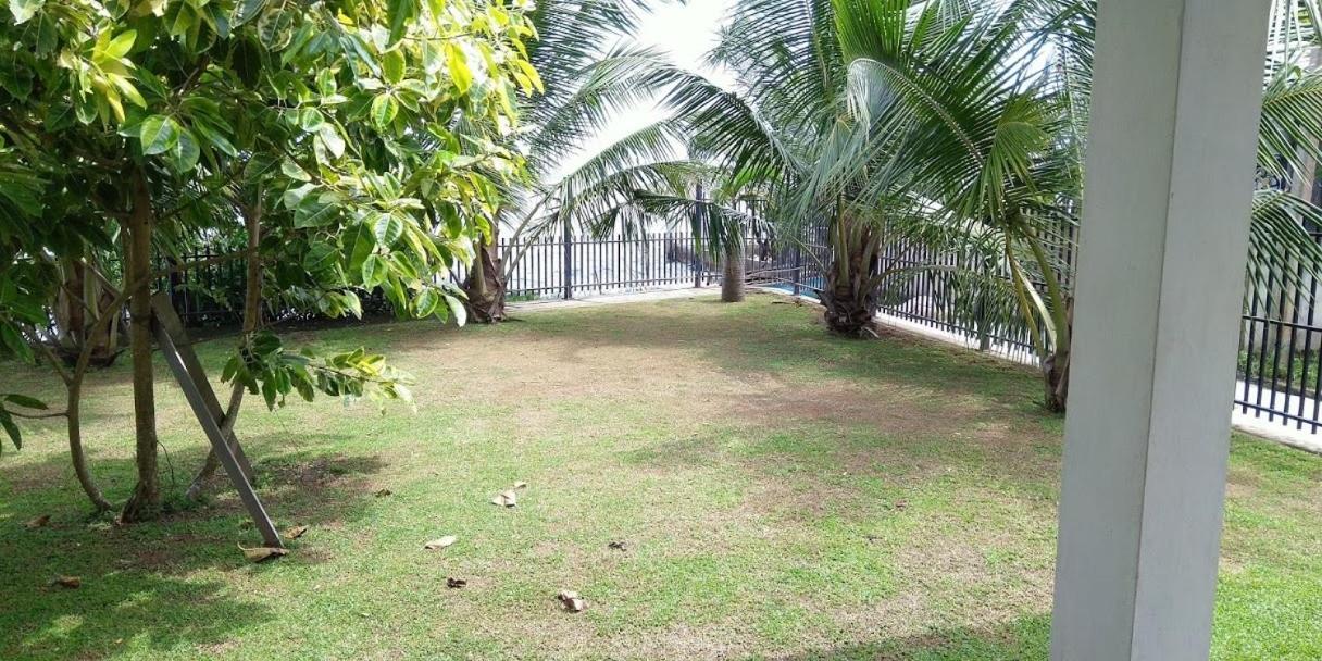 Negombo Holiday Home Bagian luar foto