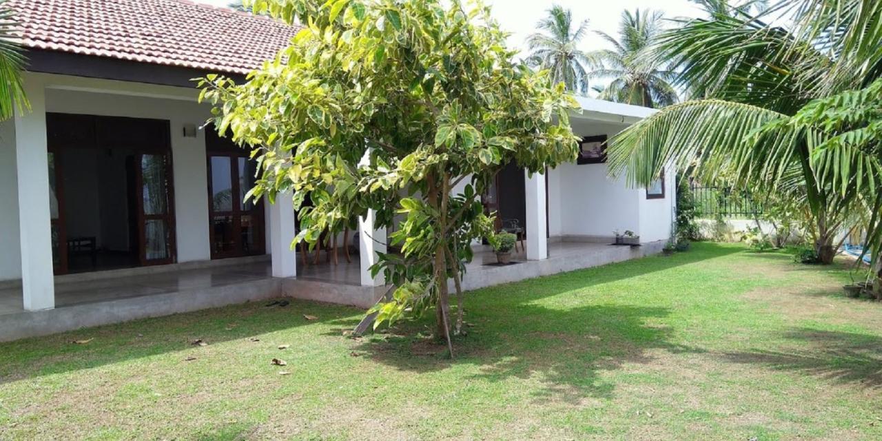 Negombo Holiday Home Bagian luar foto